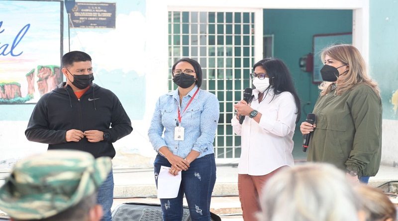 Bricomiles atenderán cerca de 21 mil planteles en el país