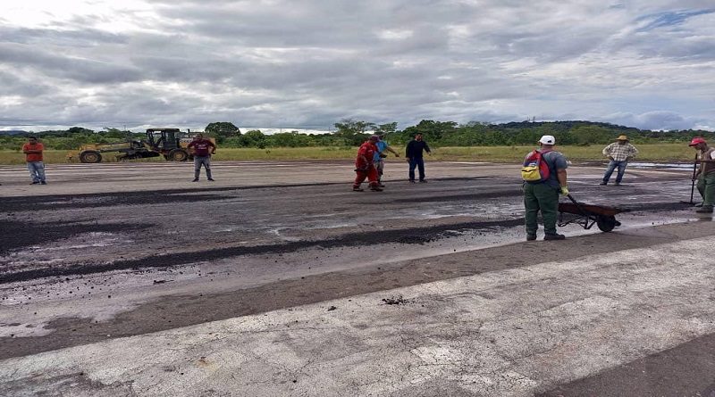 Baer ejecuta acciones para optimizar infraestructuras en aeropuertos del país