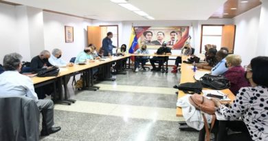 Establecen mapa de soluciones para beneficio de trabajadores del sector educativo