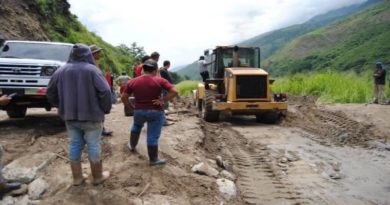 Atienden vialidad afectada por las lluvias en Trujillo