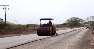 Ejecutan asfaltado en 28 kilómetros de la carretera nacional Troncal 16 de Anzoátegui