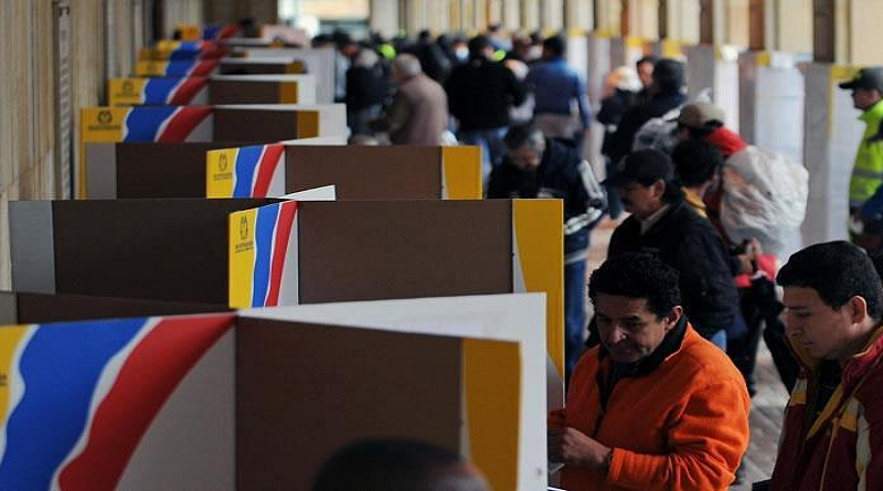 Este domingo avanza a segunda vuelta elecciones de Colombia