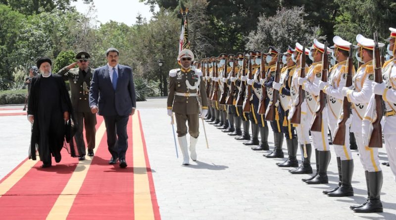 Presidente Maduro es recibido por su homólogo iraní Ebrahim Raisi