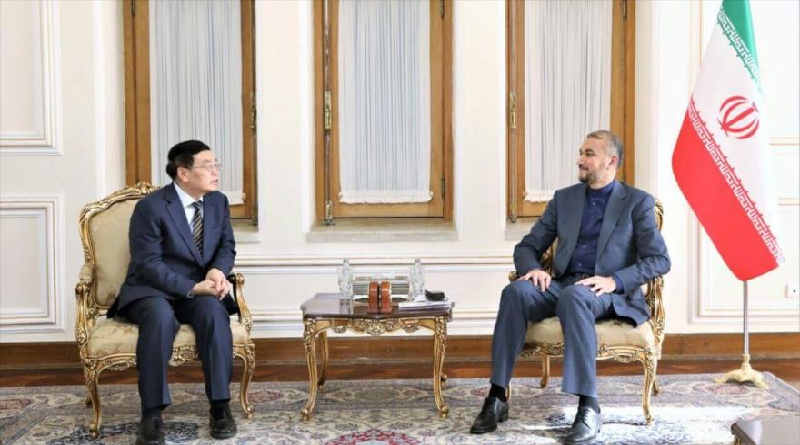 China e Irán revisan programa de cooperación integral