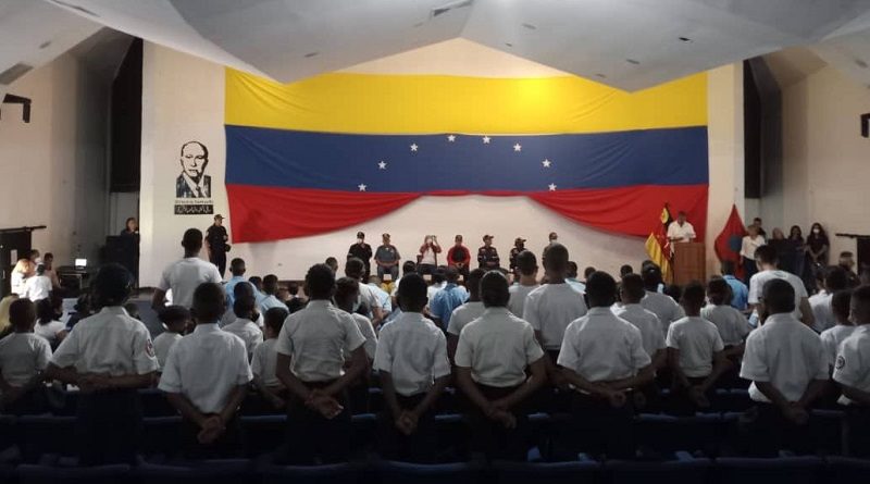 Certifican a 250 brigadistas infantiles y juveniles del Cuerpo Bomberos de Miranda