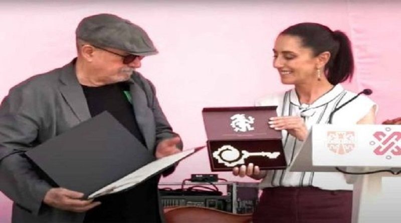 Entregan llaves de capital mexicana al Trovador  cubano Silvio Rodríguez