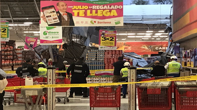 Granizo causa la caída del techo de un supermercado en México