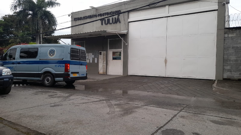 Intento de fuga deja 49 fallecidos en cárcel colombiana