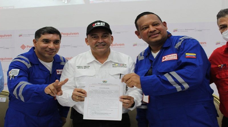Trabajadores de Pequiven reciben homologación de la convención colectiva