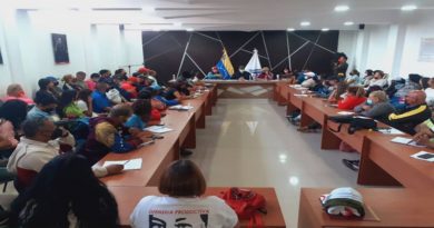 Estado Mayor de Alimentación de Caracas fortalecerá producción y distribución de los CLAP