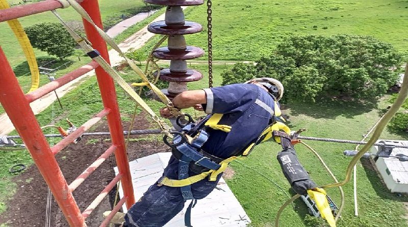 Realizan mantenimiento en líneas de transmisión San Fernando II y Achaguas