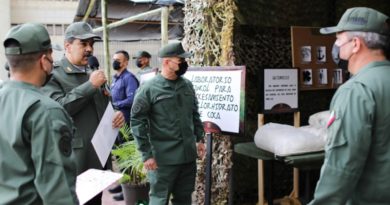 Uniformes del ejército de Colombia y armas de EE.UU. han sido incautados a criminales TANCOL