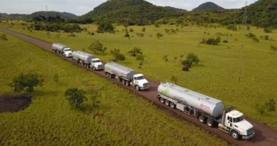 Llegan a Amazonas 4 gandolas para distribución de combustible