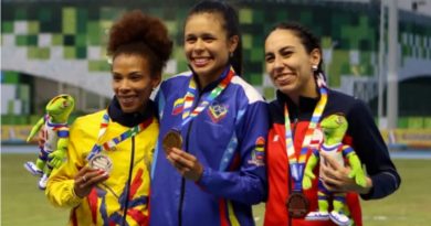 Joselyn Brea conquista oro en 1.500 metros planos en Valledupar 2022