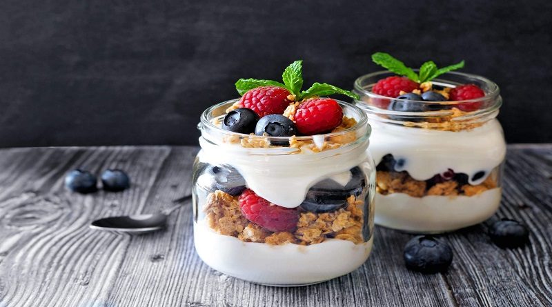 Conoce 10 beneficios de comer yogur griego a diario