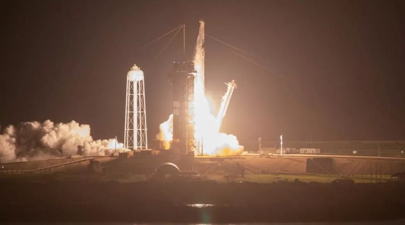 Estados Unidos lanza nave espacial Cargo Dragon a la EEI tras retrasos