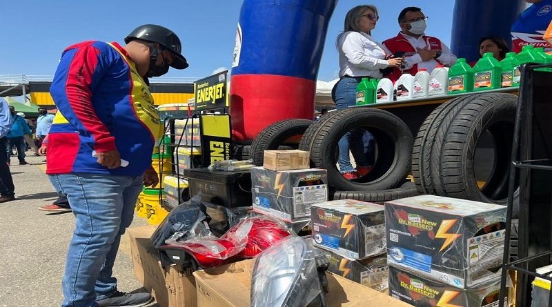 Gobierno Nacional tiende necesidades de los transportistas de Lara