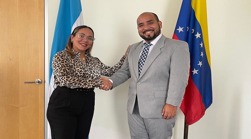 Venezuela y Honduras estrechan lazos de cooperación educativa
