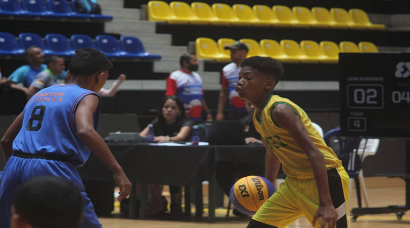 Juventud de Sucre lidera primera jornada de Juegos Estudiantiles Miranda