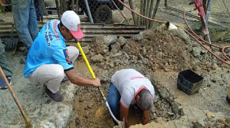 Hidrocapital repara avería en tubería de agua potable de Charallave