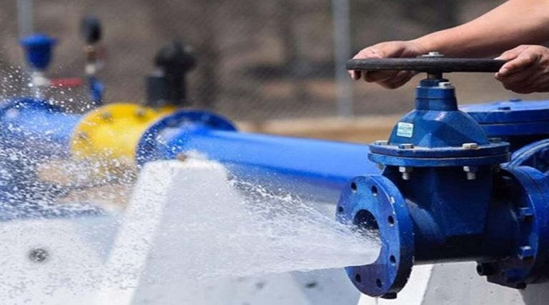 Solventan bombeo de agua en urbanismo de Coro tras reporte por VenApp