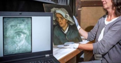 Encuentran autorretrato de Van Gogh en la parte posterior de uno de sus cuadros