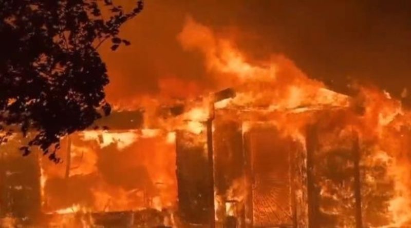 Ordenan evacuación en inmediaciones del parque Yosemite en Estados Unidos