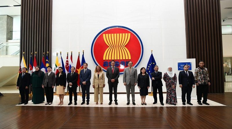 China pide impulsar cooperación entre Japón, Corea y la ASEAN