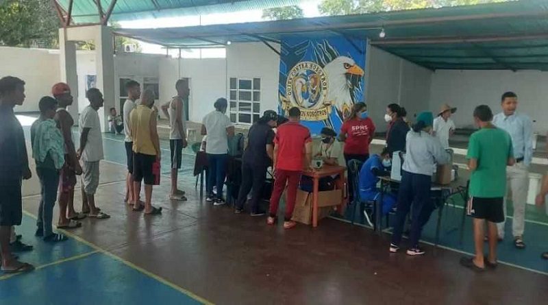 Realizan jornada de vacunación a 700 reclusos en Anzoátegui