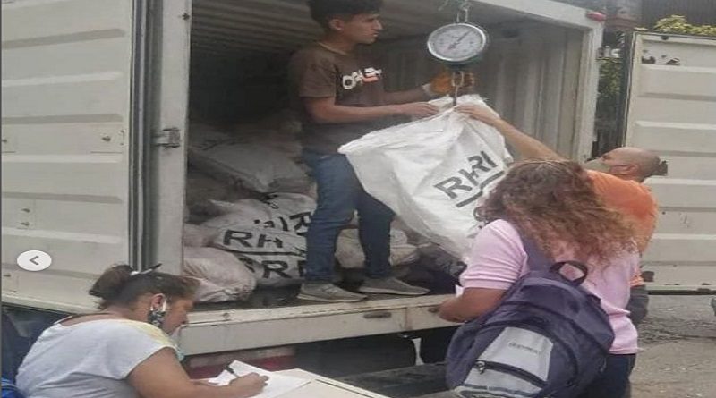 Distribuidos 946 combos alimenticios a instituciones educativas en Mérida