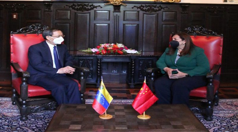 Embajador chino Li Baorong se reúne con Alcaldesa de Caracas