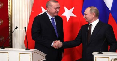 Turquía y Rusia analizan vías para mejorar su cooperación económica bilateral
