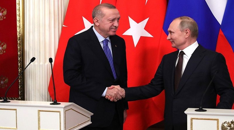 Turquía y Rusia analizan vías para mejorar su cooperación económica bilateral