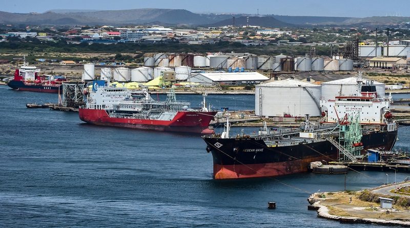 Refinería Isla, operada por PDVSA en Curazao, 22 de febrero de 2019 (Luis Acosta / AFP)