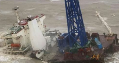 Desaparecidas al menos 27 personas tras hundimiento de buque grúa en China