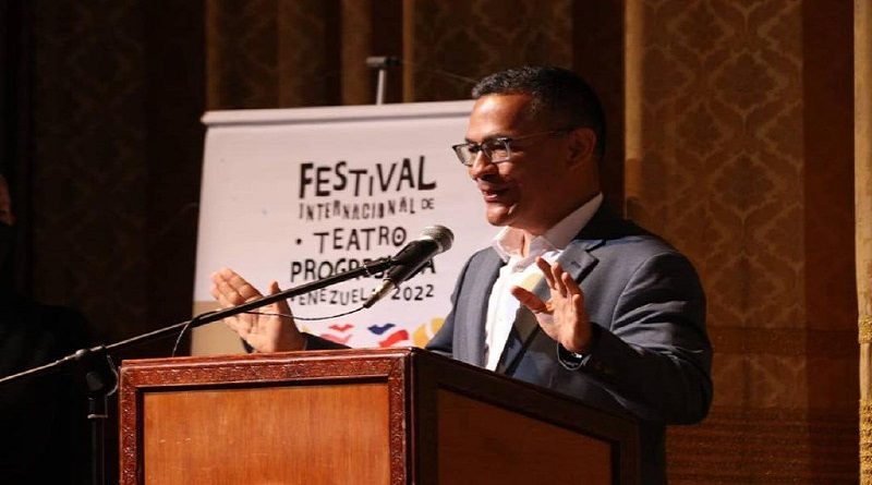 Ministro Villegas reitera invitación para Festival de Teatro Progresista 2022