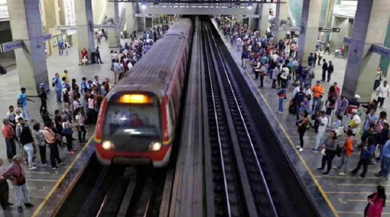 Metro de Caracas activa ruta de Metrobús ante falla de energía en Línea 2﻿