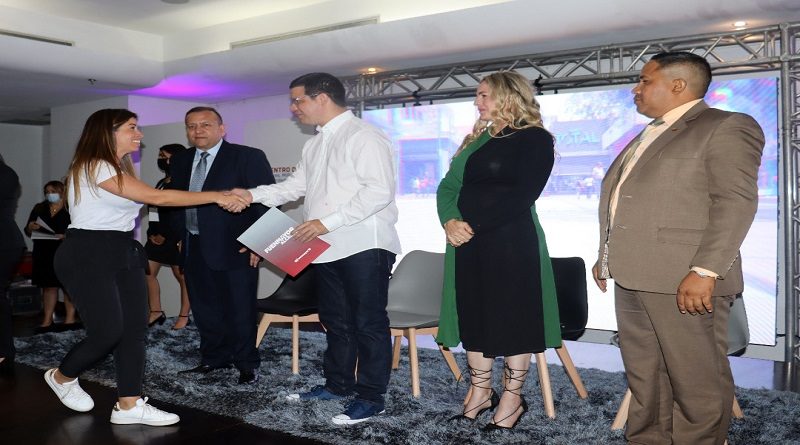 Benefician a emprendedores y comerciantes con licencias de actividades económicas