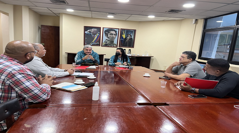 Apure y Uraplast firman convenio de cooperación para atender servicios públicos