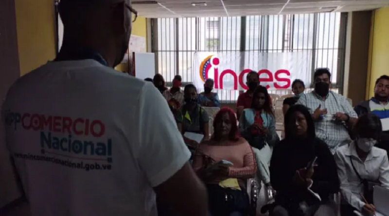 Comercio Nacional capacitó a servidores del Inces