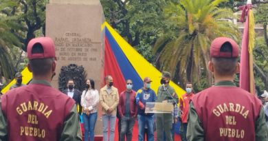 Caraqueños rinden honores a Rafael Urdaneta a 117 años de su siembra