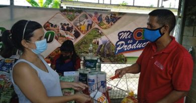 Distribuidas más de 3 toneladas de alimentos en comunidad Deltaven de Tucupita