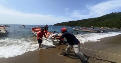 Distribuyen cerca de 2 mil toneladas de alimentos en La Guaira