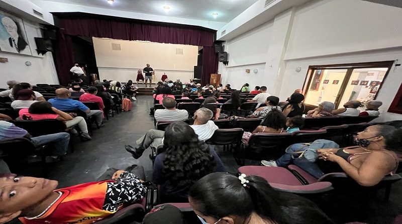 Dictan taller teórico práctico en torno al Tamunangue en Guatire