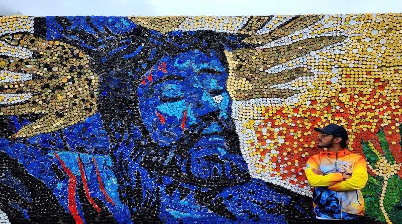 Crean mural del Santo Cristo de La Grita con más de 20 mil tapas de botellas