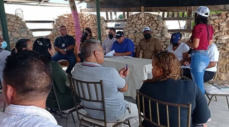 Plan 1x10 del Buen Gobierno atiende a pescadores de Falcón