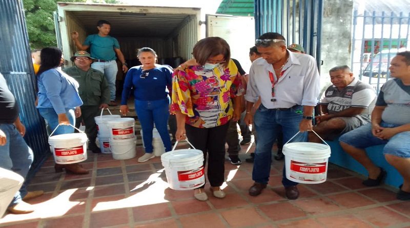 FEDE entrega materiales a Escuela Practica Bolivariana Teresa Hurtado en Achaguas