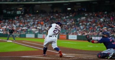 Altuve llegó a 30 vuelacercas abriendo juego