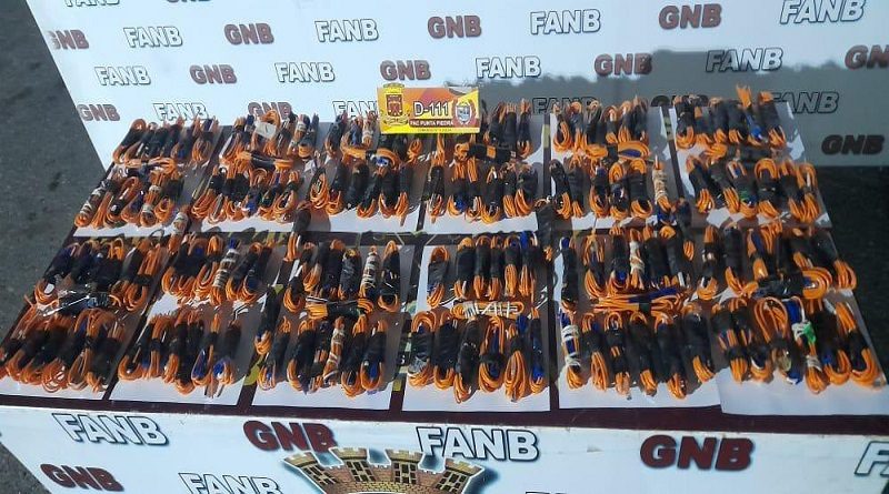 FANB aprehende a ciudadano con 160 detonadores eléctricos en Bolívar