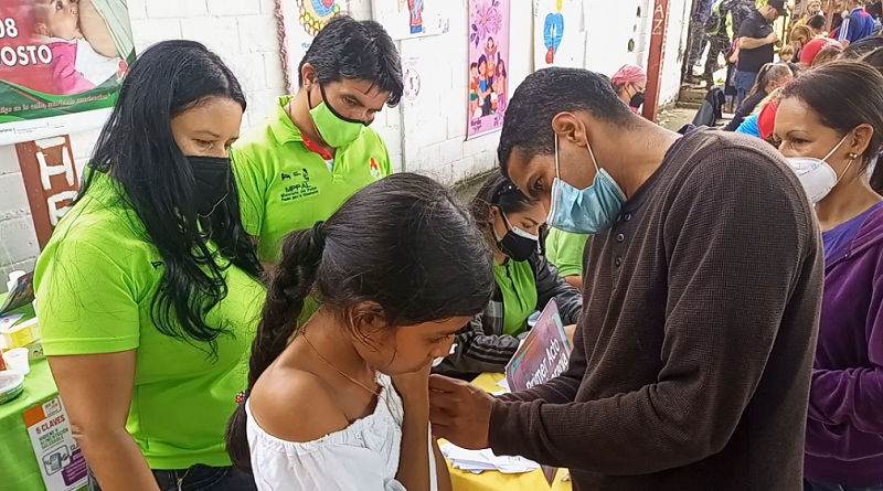 INN atiende a más de 100 personas en jornada social en Mérida